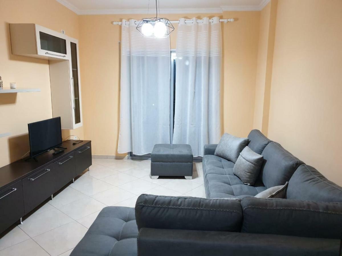 Ann'Apartment Orikum Bagian luar foto