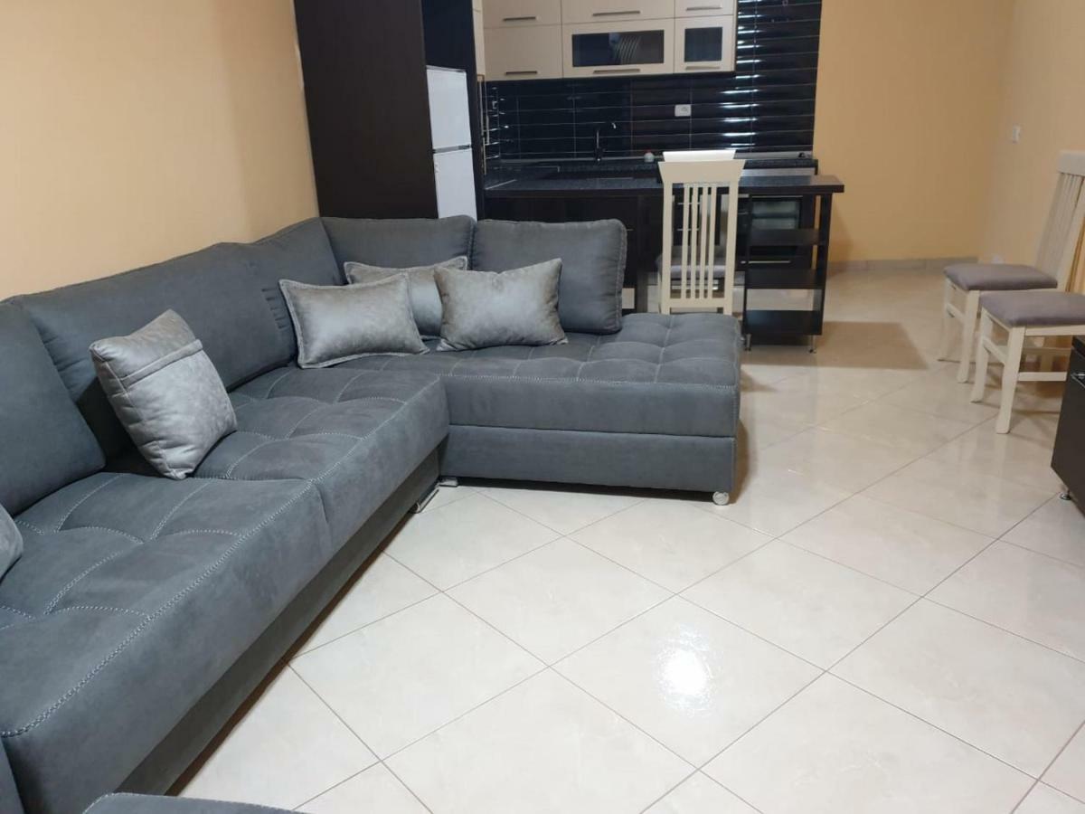 Ann'Apartment Orikum Bagian luar foto
