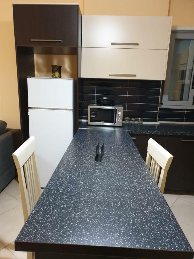 Ann'Apartment Orikum Bagian luar foto