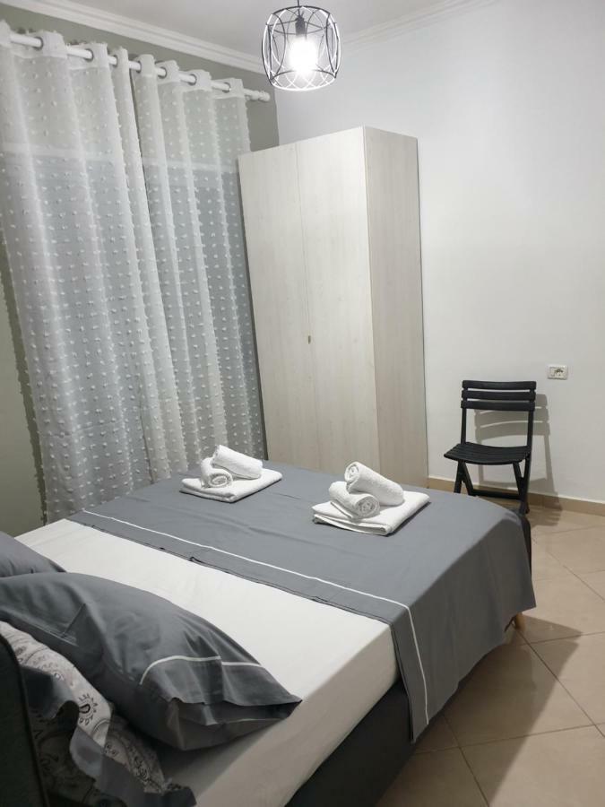 Ann'Apartment Orikum Bagian luar foto