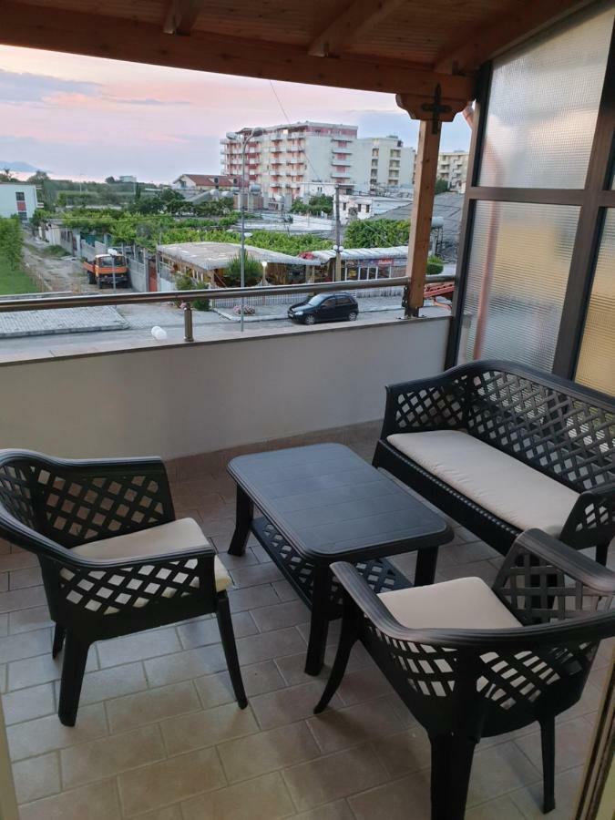 Ann'Apartment Orikum Bagian luar foto