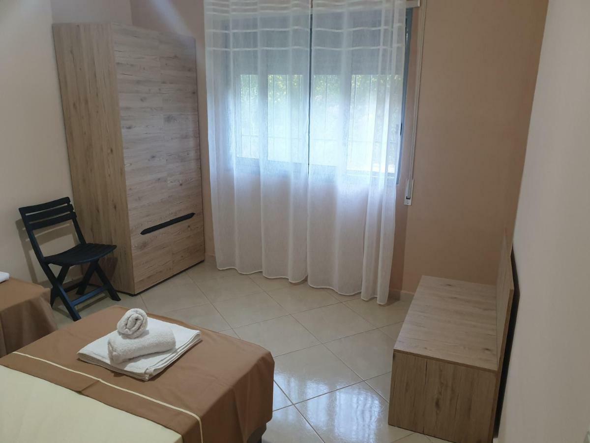 Ann'Apartment Orikum Bagian luar foto